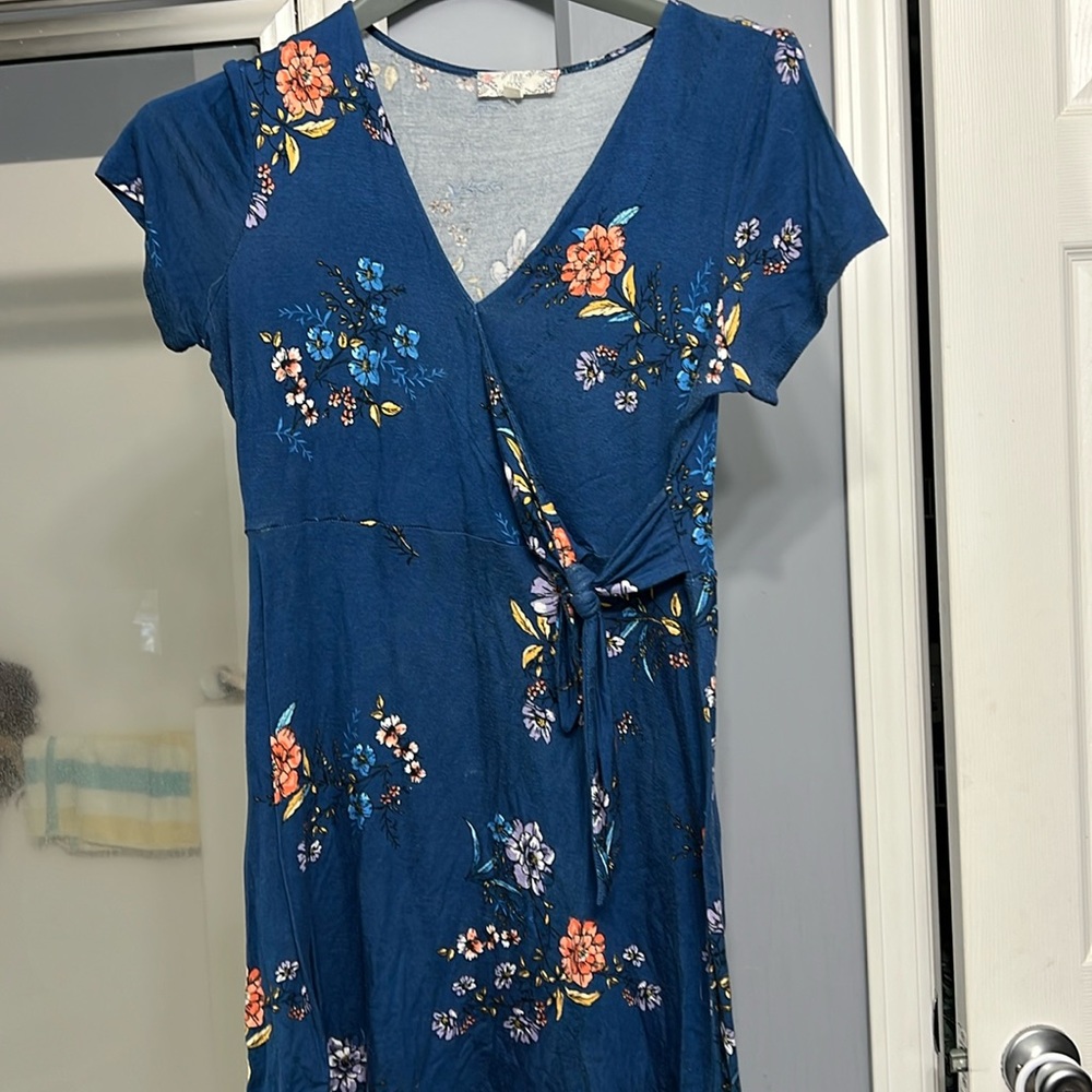 Blue maxi v neck dress with pockets
